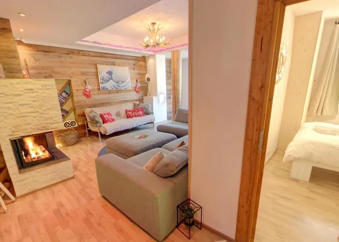 Dmg - 'large, Luxurious Ground Floor'