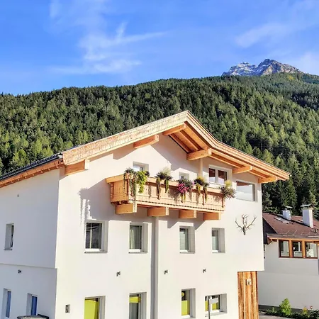 Apartament Dmg - 'large, Luxurious Ground Floor' Fulpmes